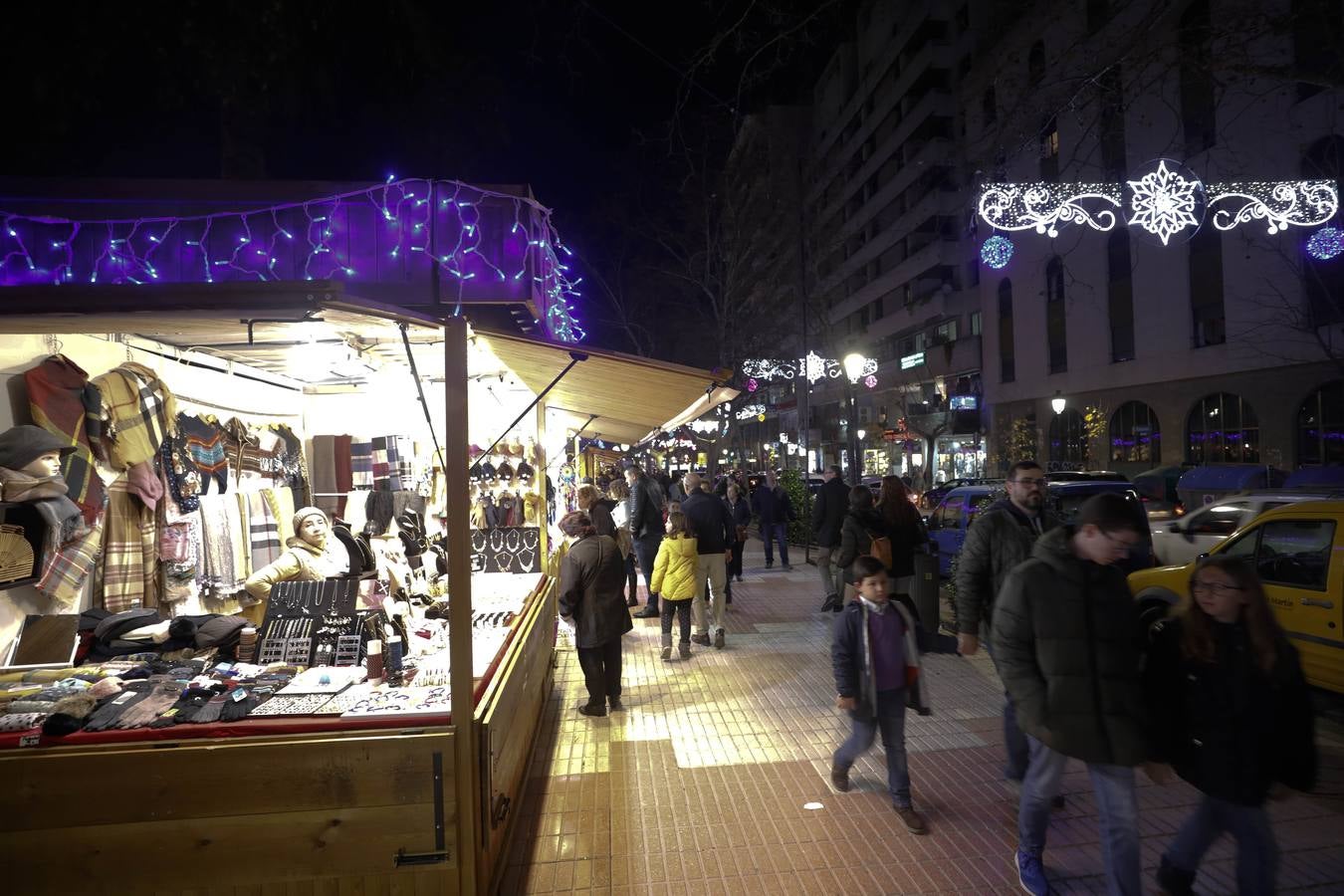 Fotos: El mercadillo navideño de Cánovas
