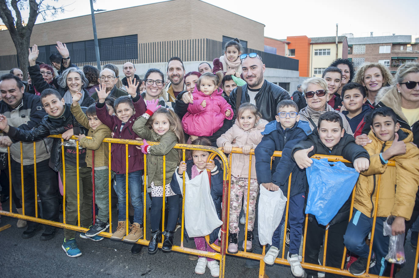 Fotos: Los Reyes Magos llenan de ilusión Badajoz