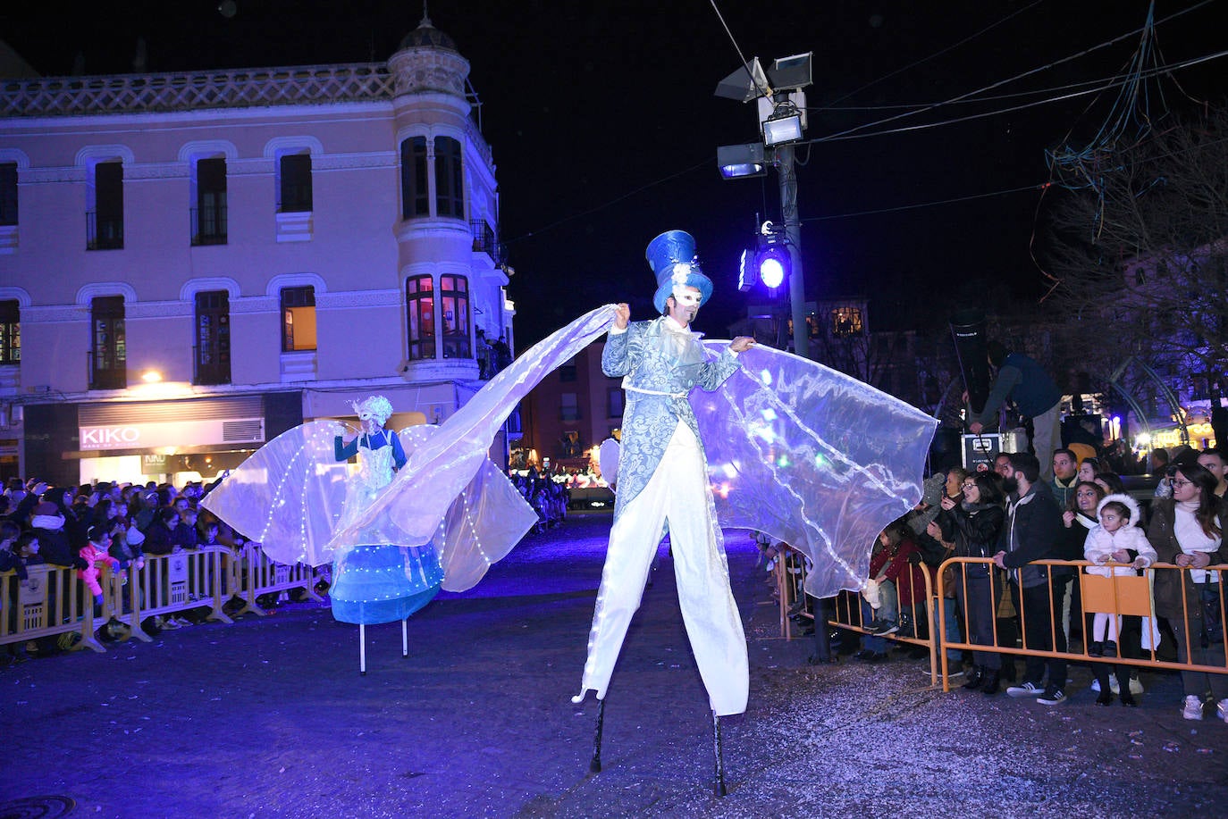 Fotos: Miles de personas reciben a los Reyes Magos en Plasencia