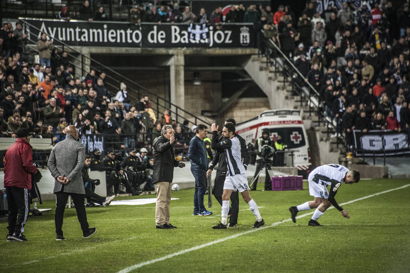 13.000 espectadores disfrutaron de la victoria del CD Badajoz ante el Eibar