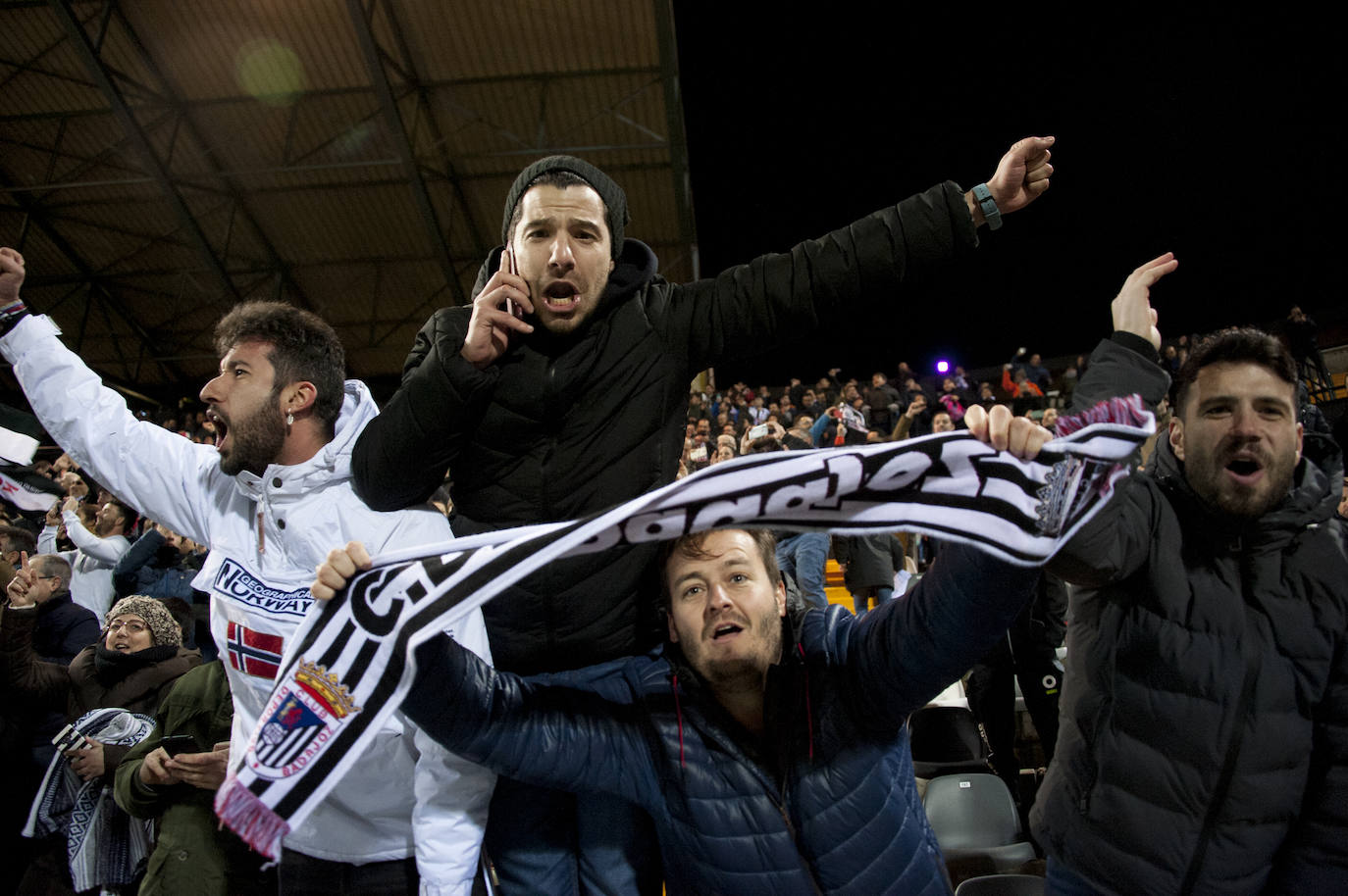 13.000 espectadores disfrutaron de la victoria del CD Badajoz ante el Eibar