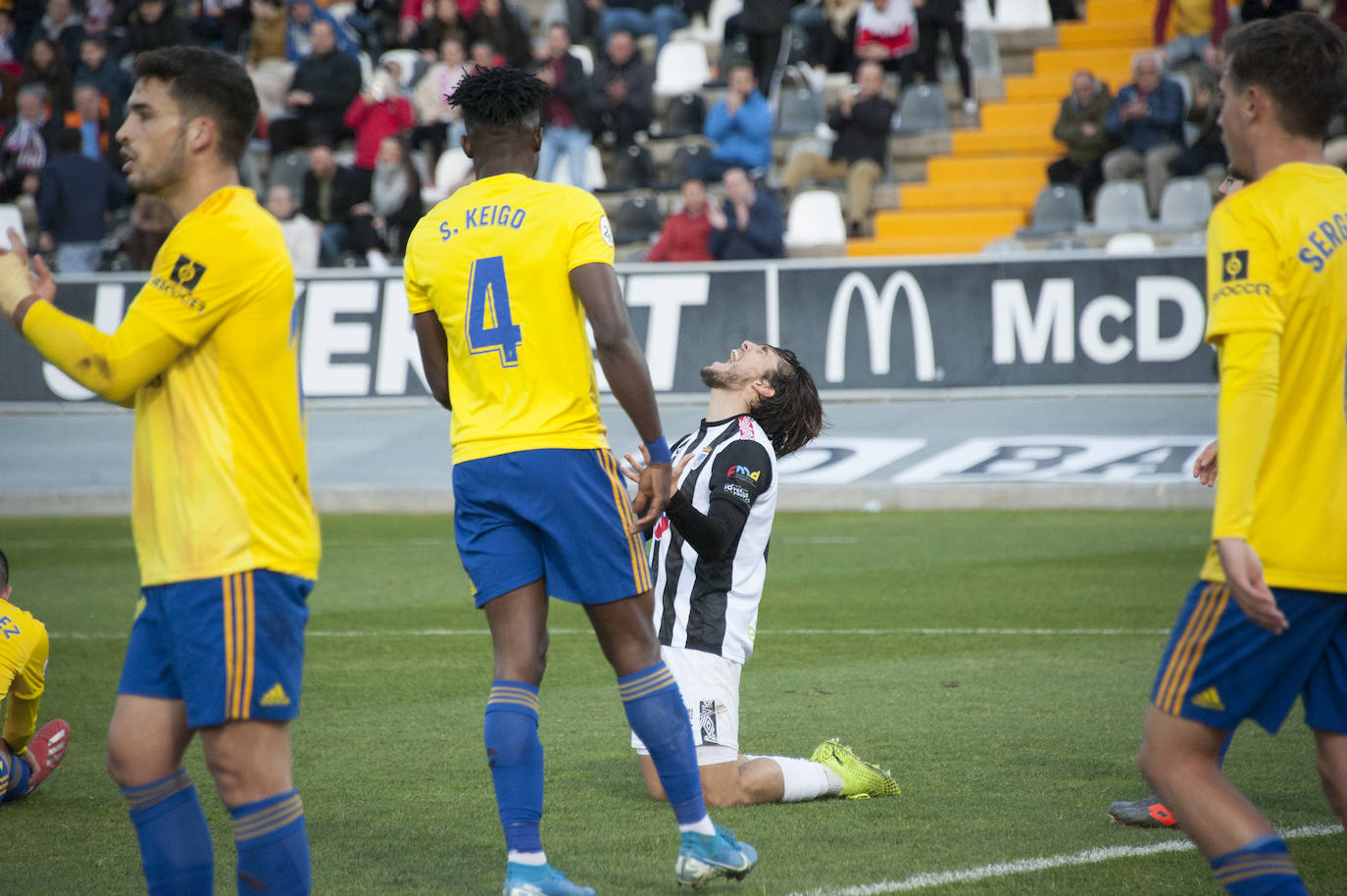 Fotos: Las mejores imágenes del CD Badajoz-Cádiz