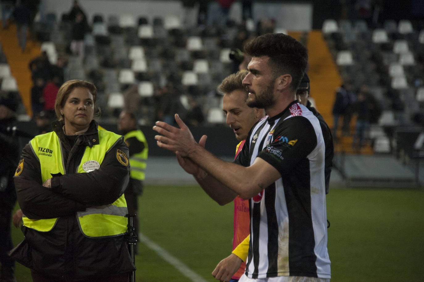 Fotos: Las mejores imágenes del CD Badajoz-Cádiz