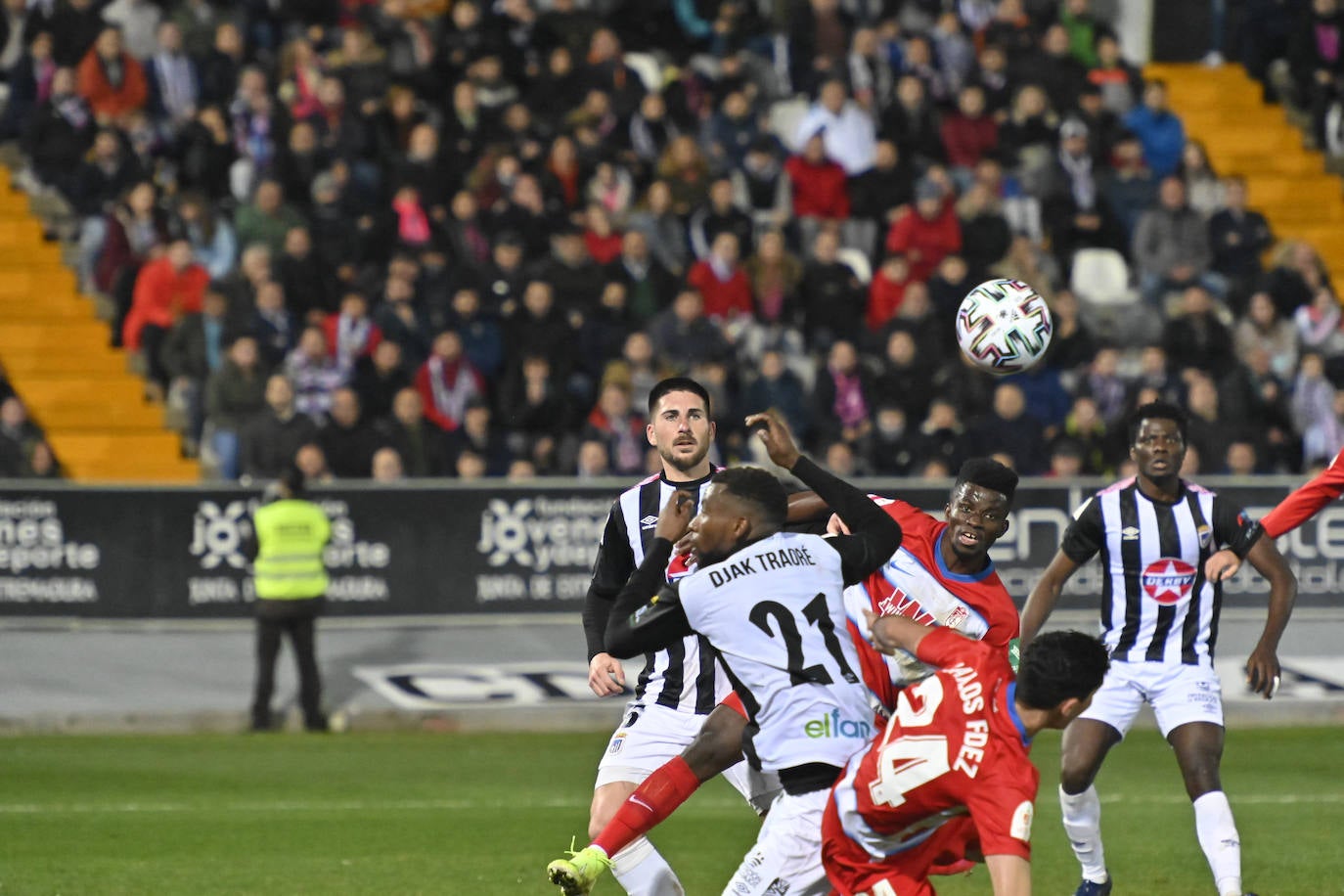 Lleno absoluto en el Nuevo Vivero.