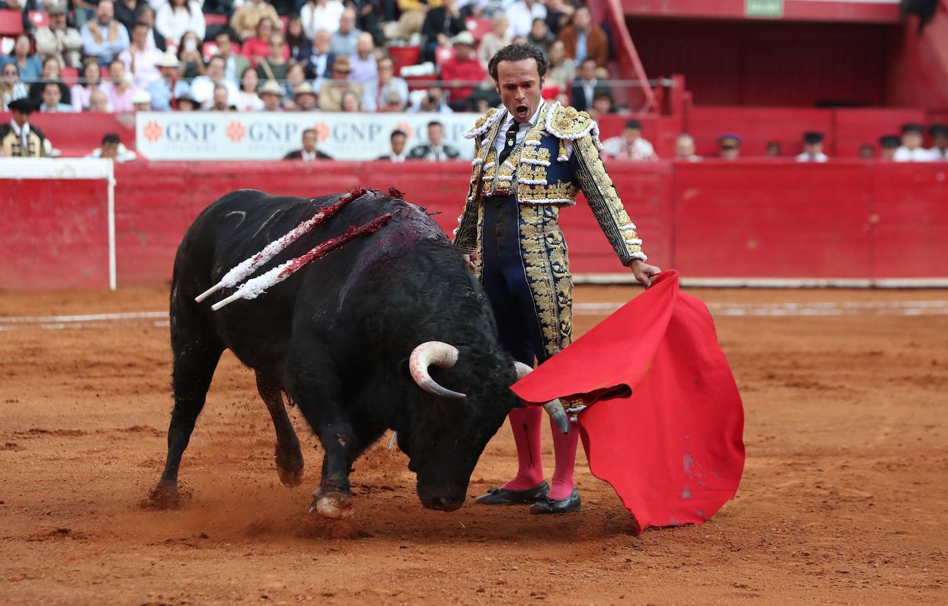 Fotos: Ferrera indulta a un toro en la México y abre la puerta grande