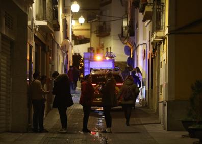 Imagen secundaria 1 - Los vecinos de la calle Baños que sufrieron el escape de gas piden medidas de seguridad