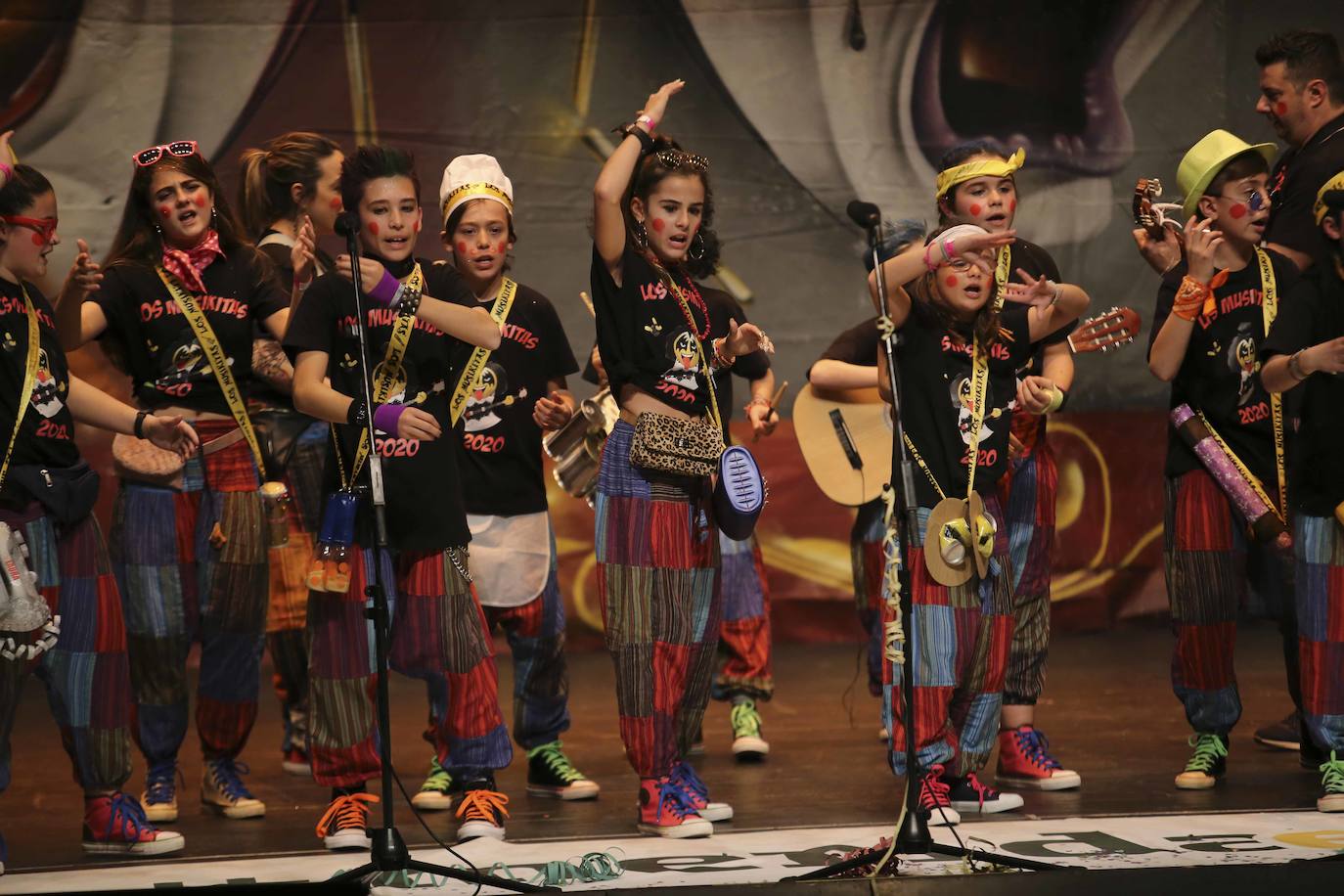 Fotos: Fotos de la penúltima semifinal del concurso de agrupaciones del Carnaval Romano