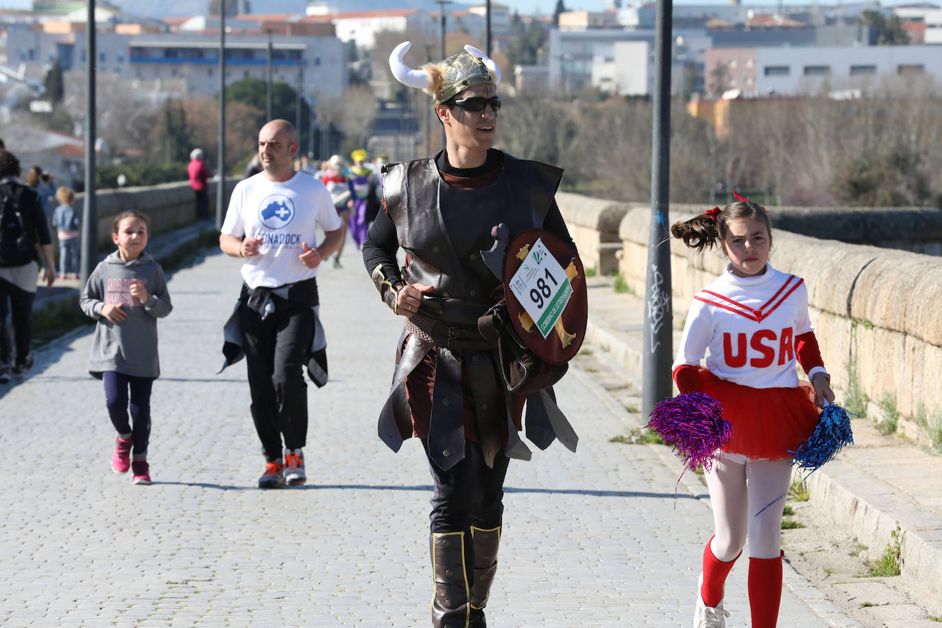 Fotos: Carrera, jamonada y grabanzada en el Carnaval Romano