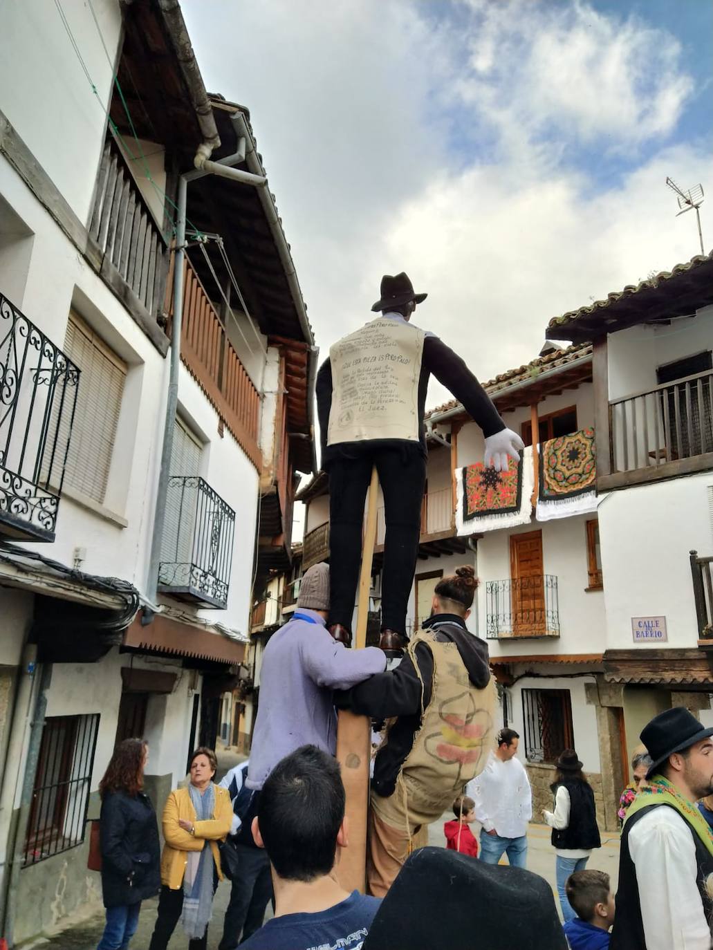 Fotos: Villanueva ajusticia a Peropalo un año más