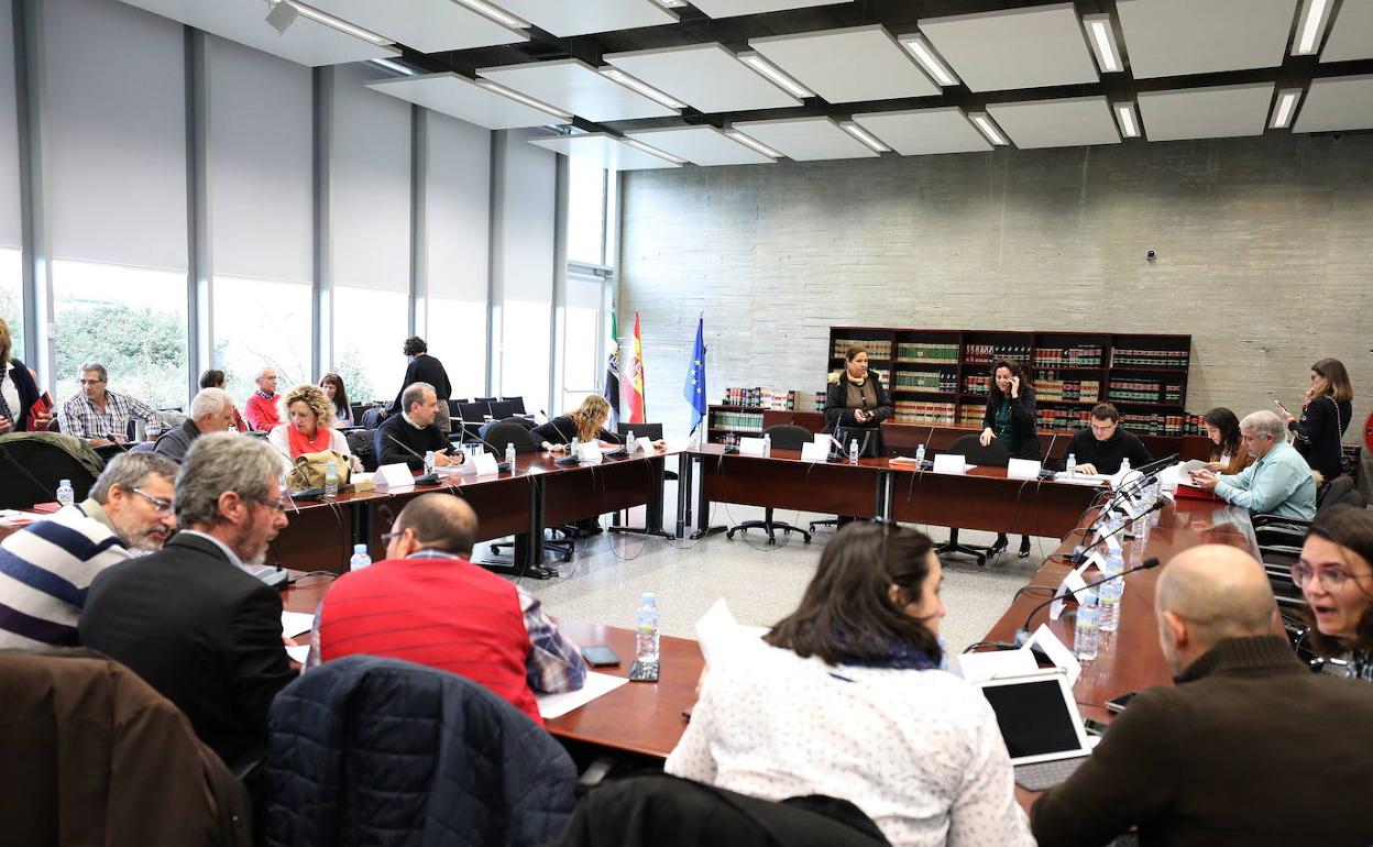 Reunión de la Mesa General de Negociación de la Junta de Extremadura.