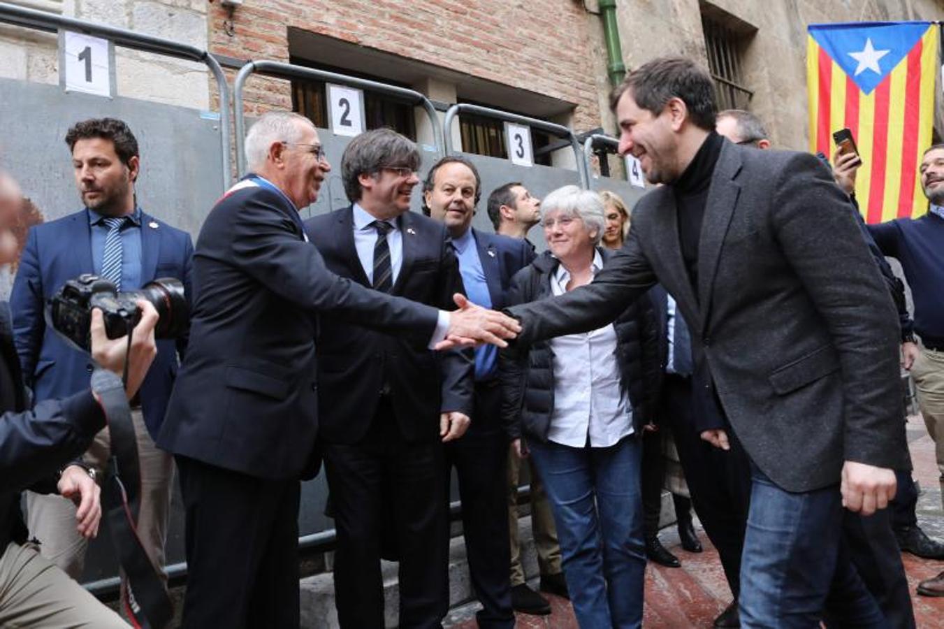 El alcalde de Perpiñán, Jean-Marc Pujol, y el ex presidente catalán. Carles Puigdemont. 