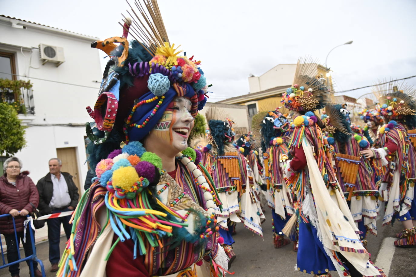 Fotos: Desfile de comparsas en Talavera la Real