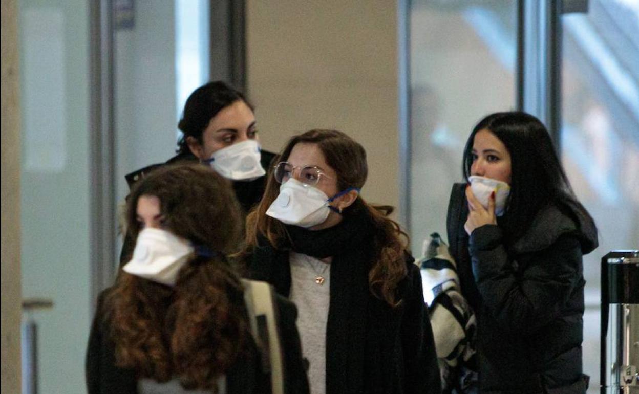 Dos docentes, un camionero y un estudiante, los primeros positivos extremeños por coronavirus