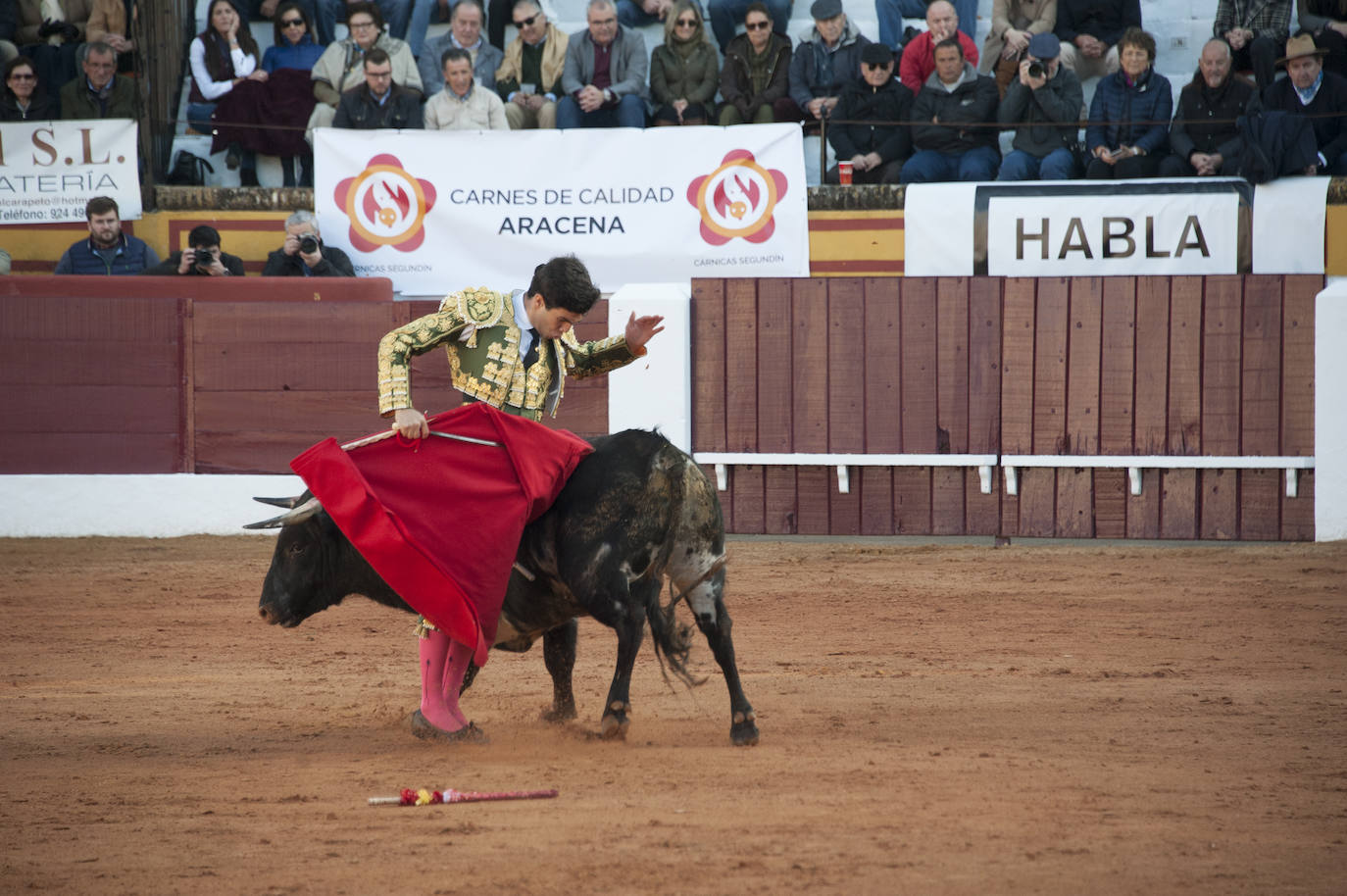 Fotos: Novillada, primera de abono de la Feria de Olivenza