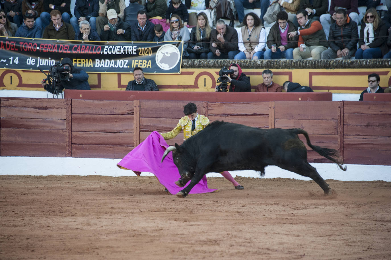 Fotos: Novillada, primera de abono de la Feria de Olivenza