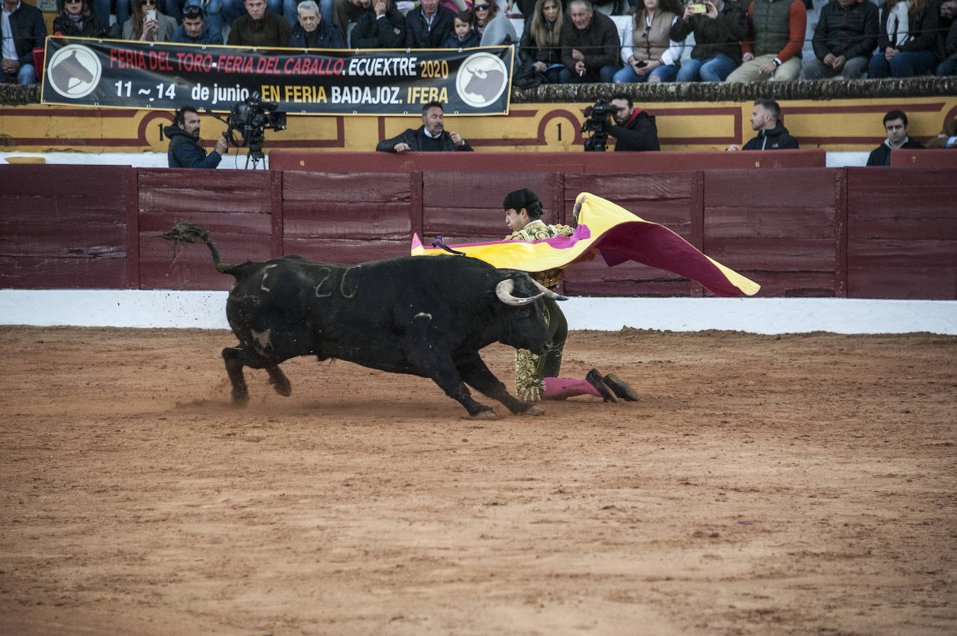 Fotos: Novillada, primera de abono de la Feria de Olivenza