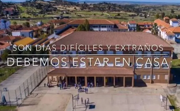 Un colegio de Trujillo graba un vídeo para mandar un mensaje de ánimo a alumnado y a familiares