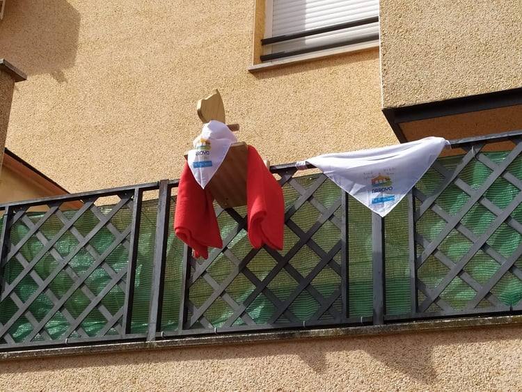 Fotos: Los vecinos de Arroyo celebran el Día de la Luz desde casa