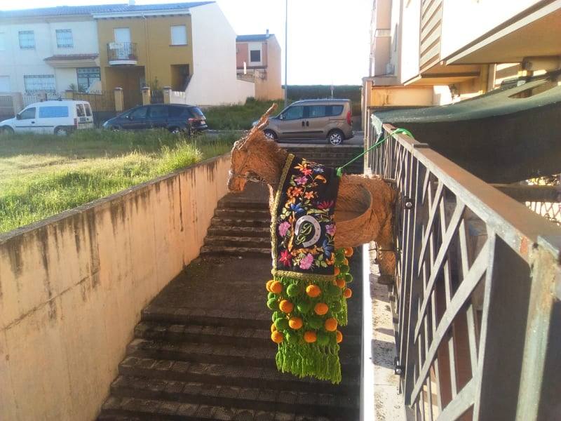Fotos: Los vecinos de Arroyo celebran el Día de la Luz desde casa
