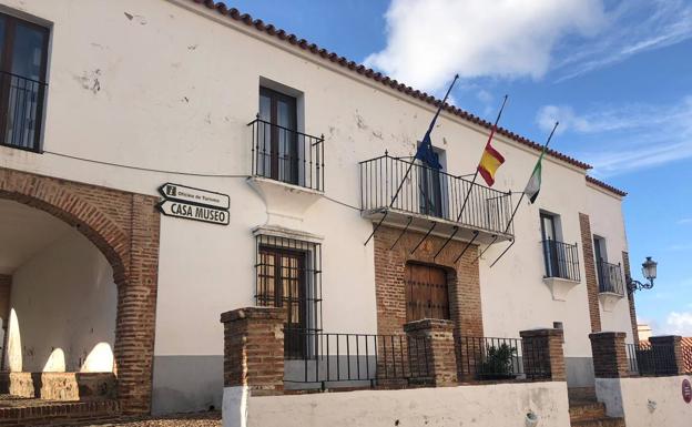 Encuentran en Zafra el coche robado en la finca de Feria