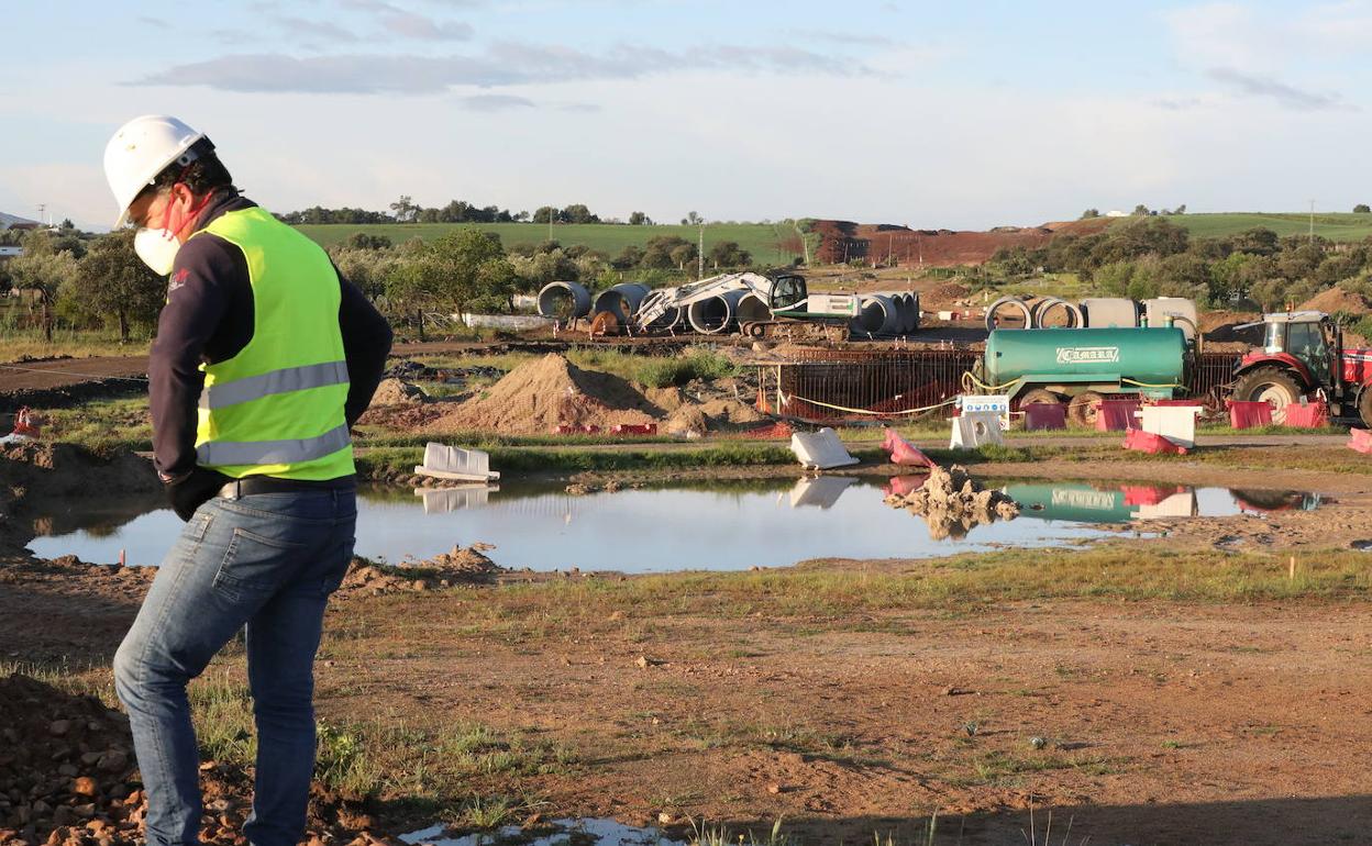 Adif adjudica la redacción del proyecto para duplicar la vía de Mérida a Aljucén