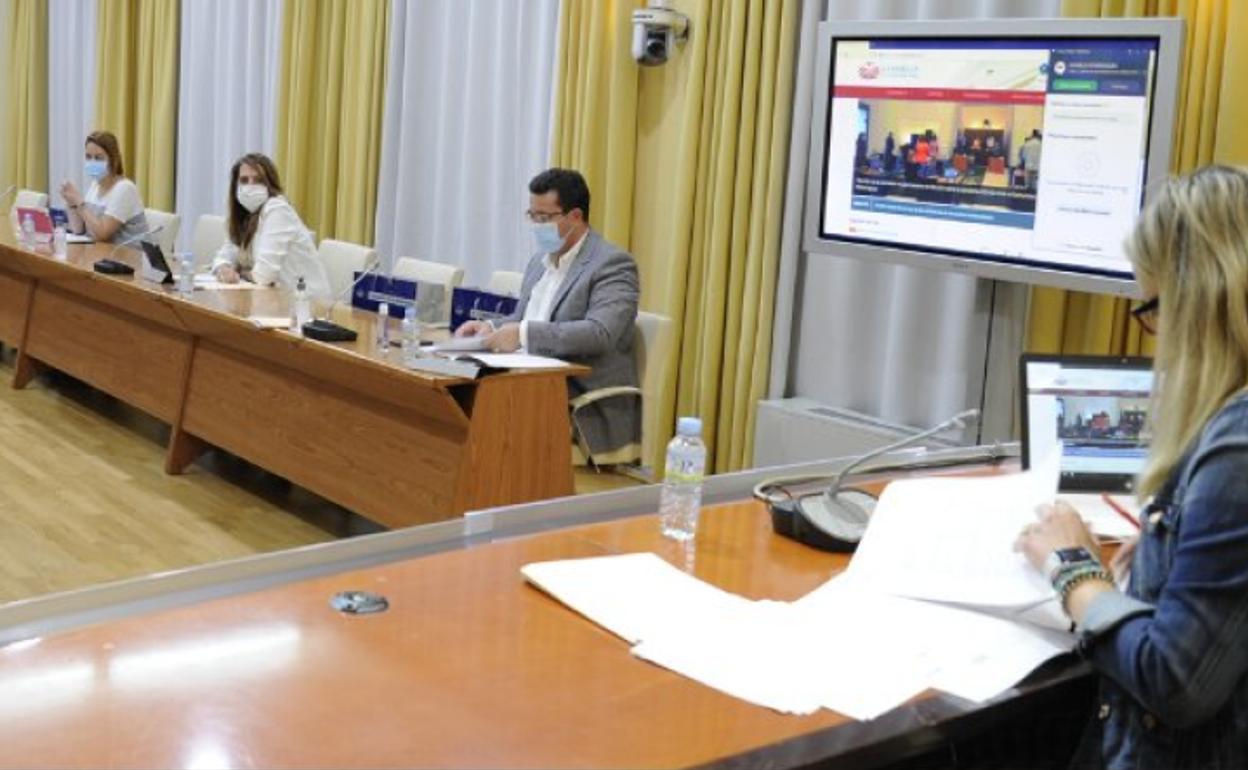 Reunión de la Mesa de la Asamblea para acordar el Orden del Día de la sesión plenaria que se celebra el jueves.