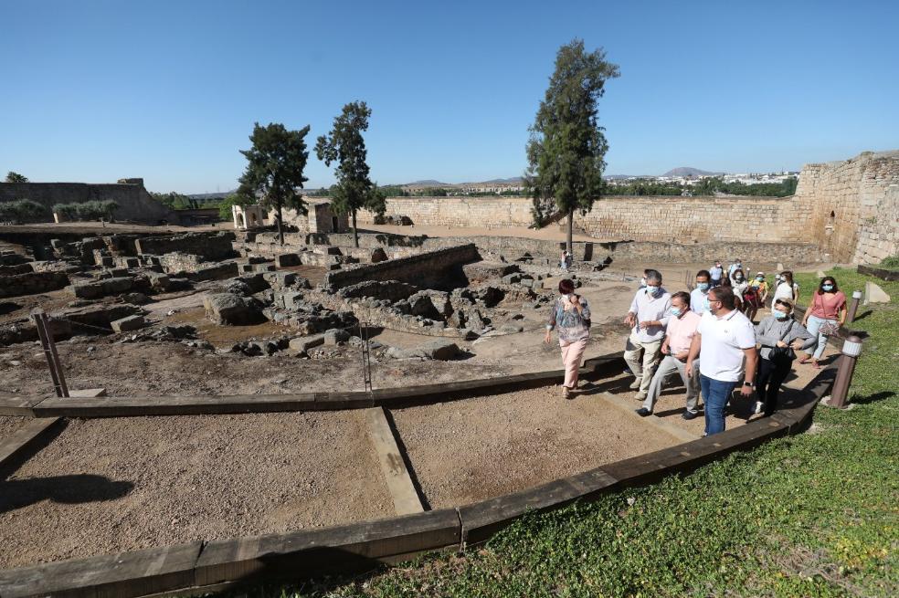 Subida a la parte alta de la Alcazaba, desde donde hay una vista muy interesante del monumento. 