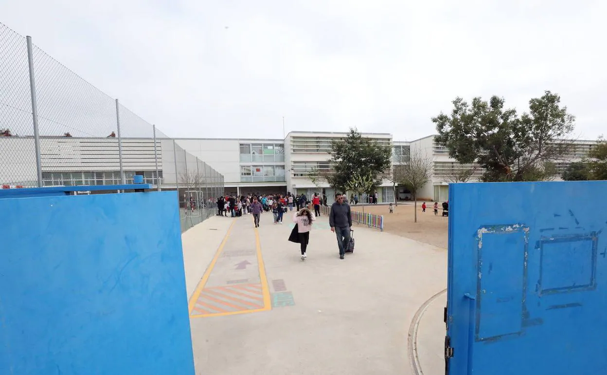 El colegio Ciudad de Mérida cerró sus actividades de alumnos cibermentores