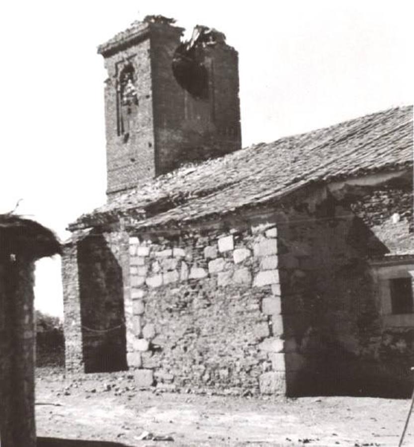 Torre de la iglesia de Carrascalejo destruida por un ataque republicano.