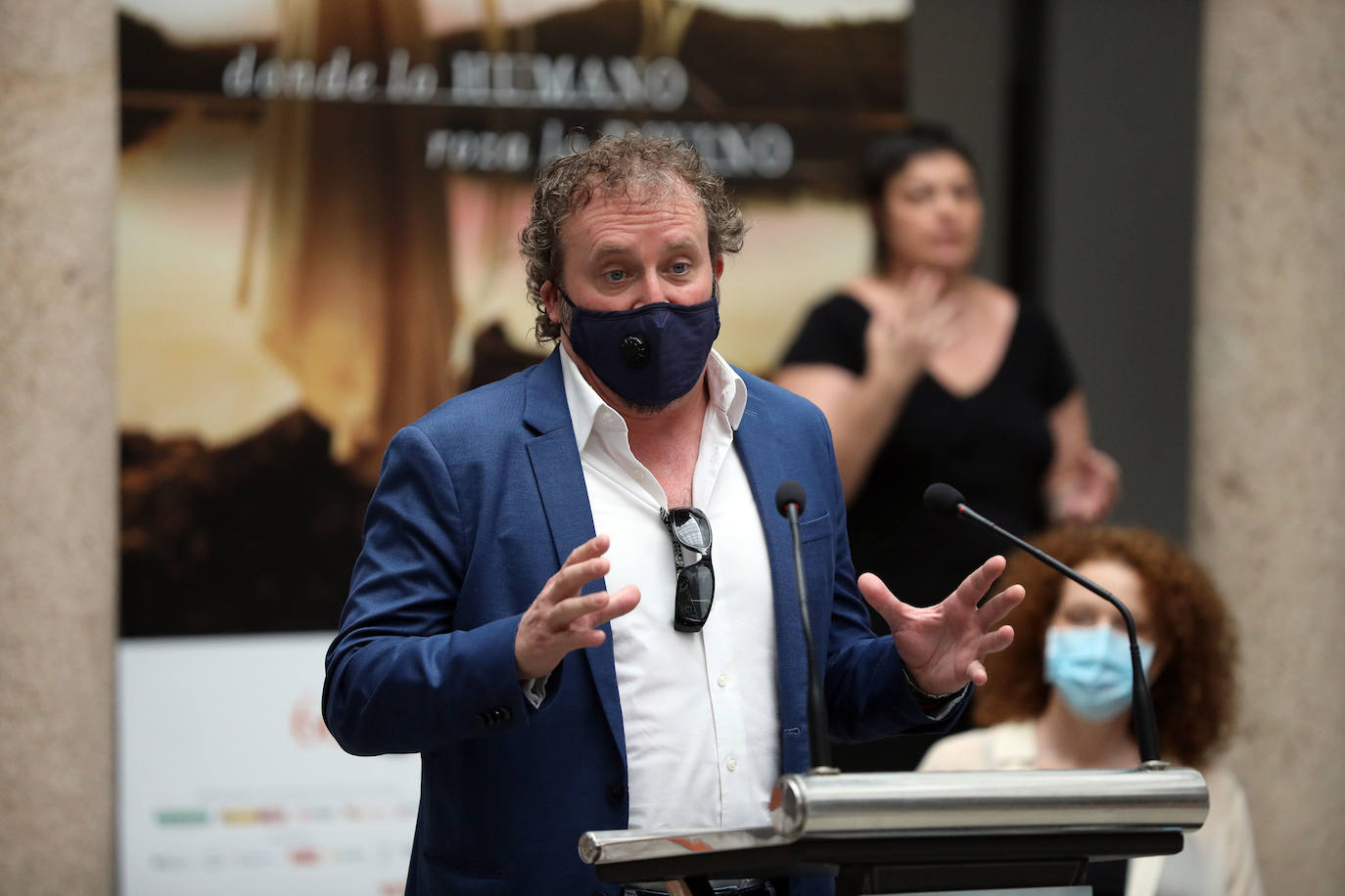 Fotos: Una Antígona con dilemas contemporáneos abre el Festival de Mérida