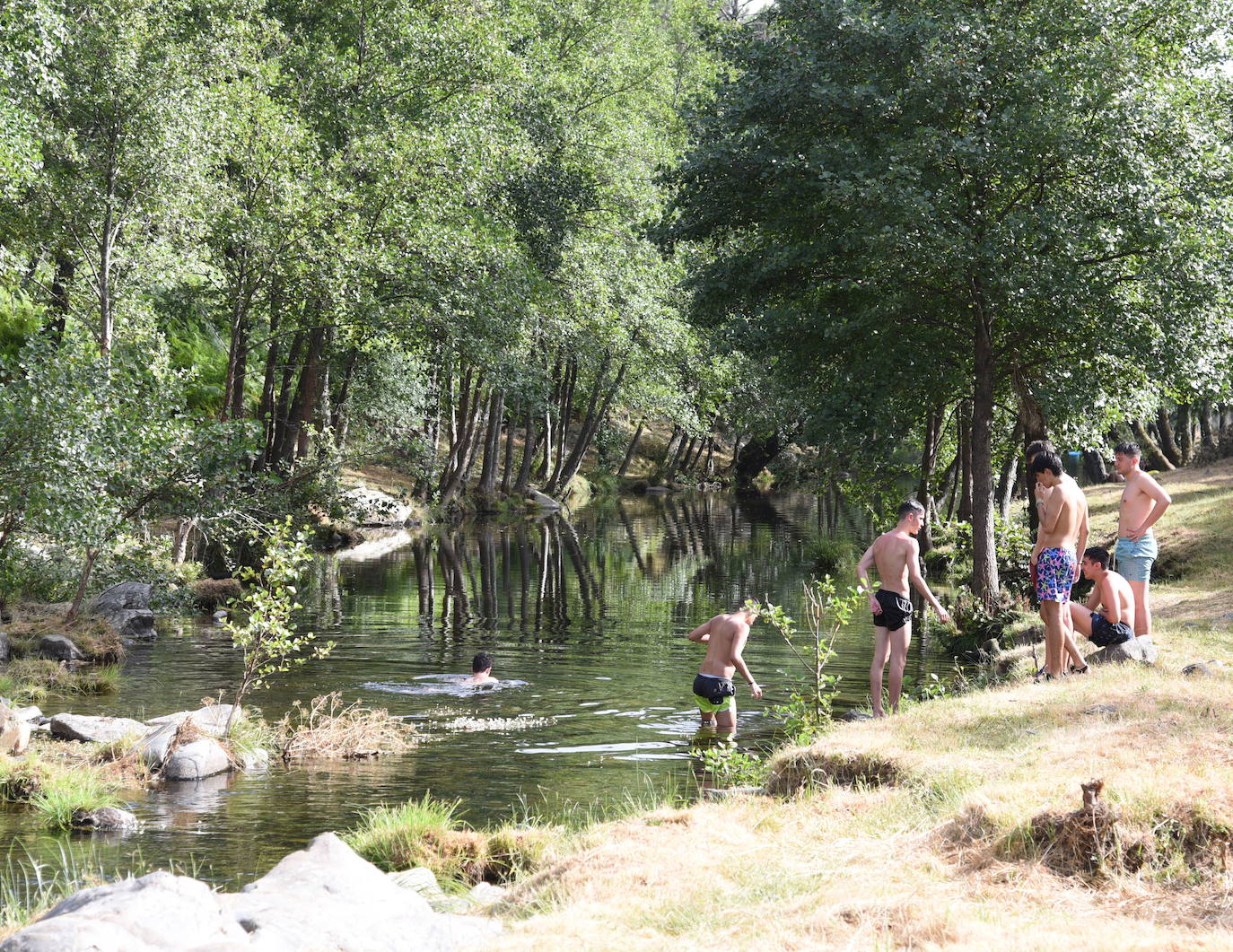 Fotos: RINCONES CON ENCANTO | La pesquera de Cadalso