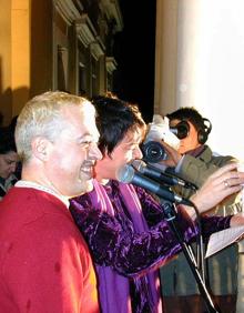 Imagen secundaria 2 - &#039;Espaldas mojadas&#039; cumple 30 años