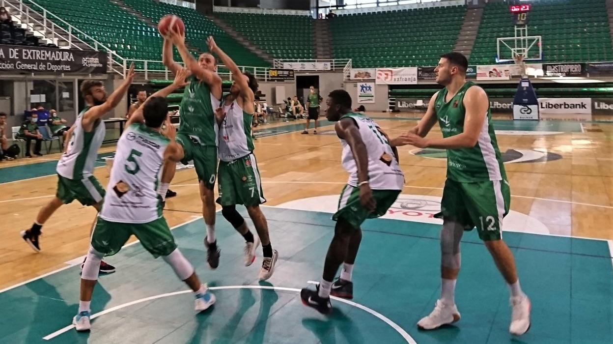 El Cáceres va cogiendo la forma ante su filial