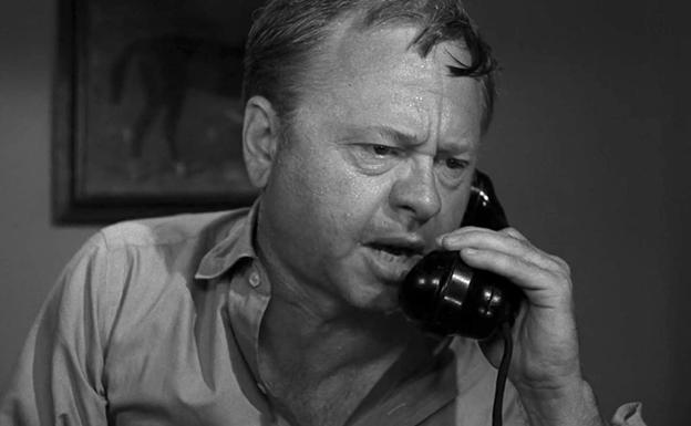 Mickey Rooney, en 'The Twilight Zone'.