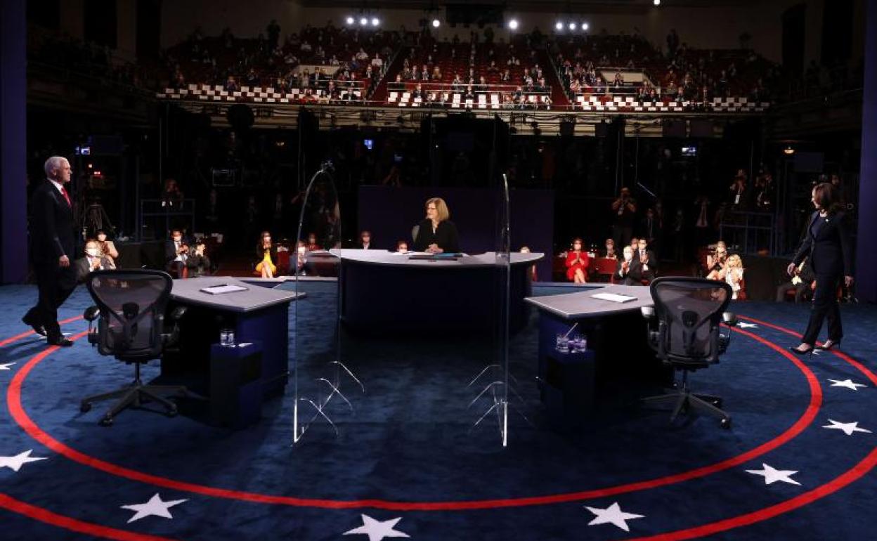 Escenario del debate entre Pence y Harris. 