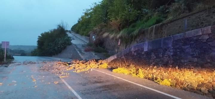 Desprendimiento en la carretera de Casillas. 