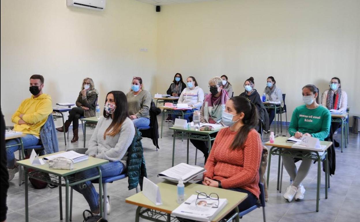 Inaugurado el curso Atención sociosanitaria a personas dependientes en instituciones sociales