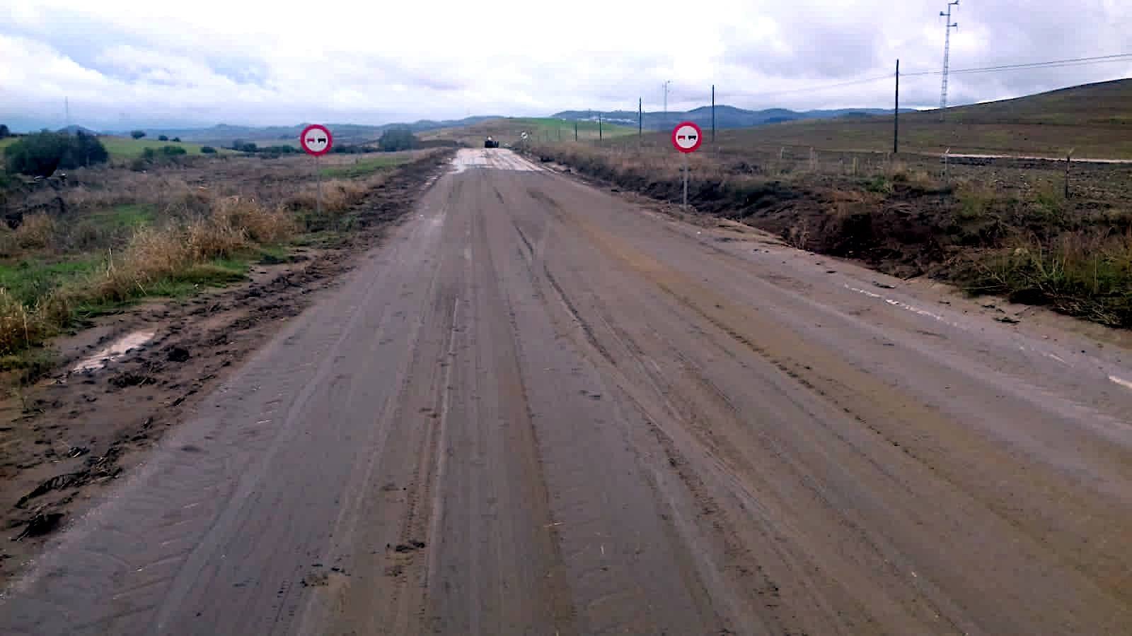 Desborde del arroyo de Valdemedel en Ribera del Fresno 