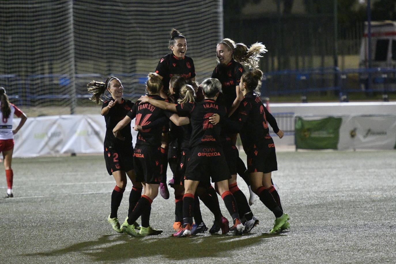 Fotos: La clase de la Real puede con la ilusión del Santa Teresa (0-4)