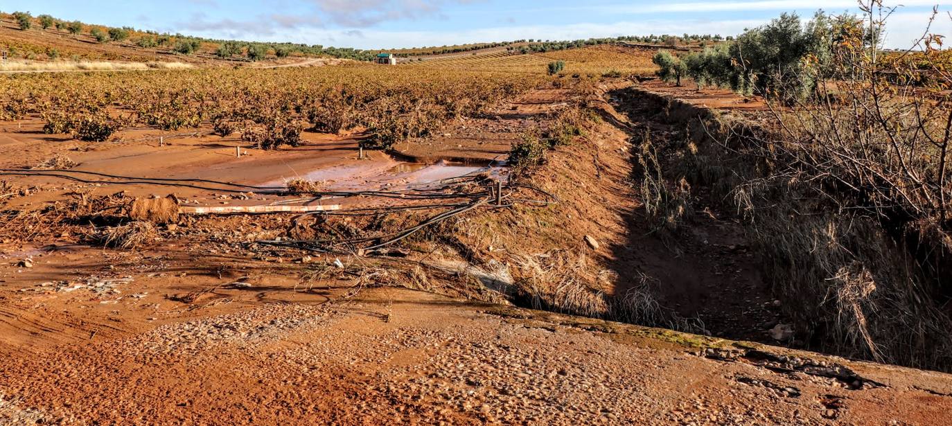 Desborde del arroyo de Valdemedel en Ribera del Fresno