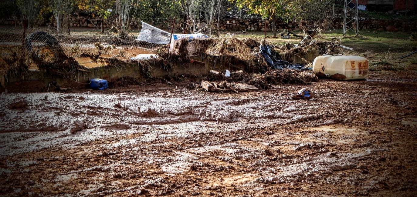 Desborde del arroyo de Valdemedel en Ribera del Fresno