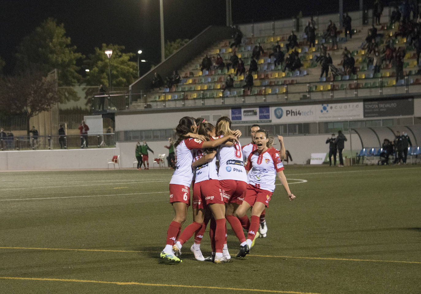 Fotos: Victoria del Santa Teresa ante el Espanyol