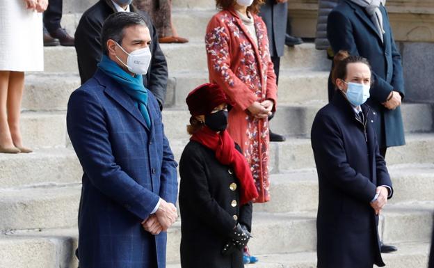 Sánchez, junto con los vicepresidentes Calvo e Iglesias han participado en la celebración del 42 aniversario de la Constitución. 