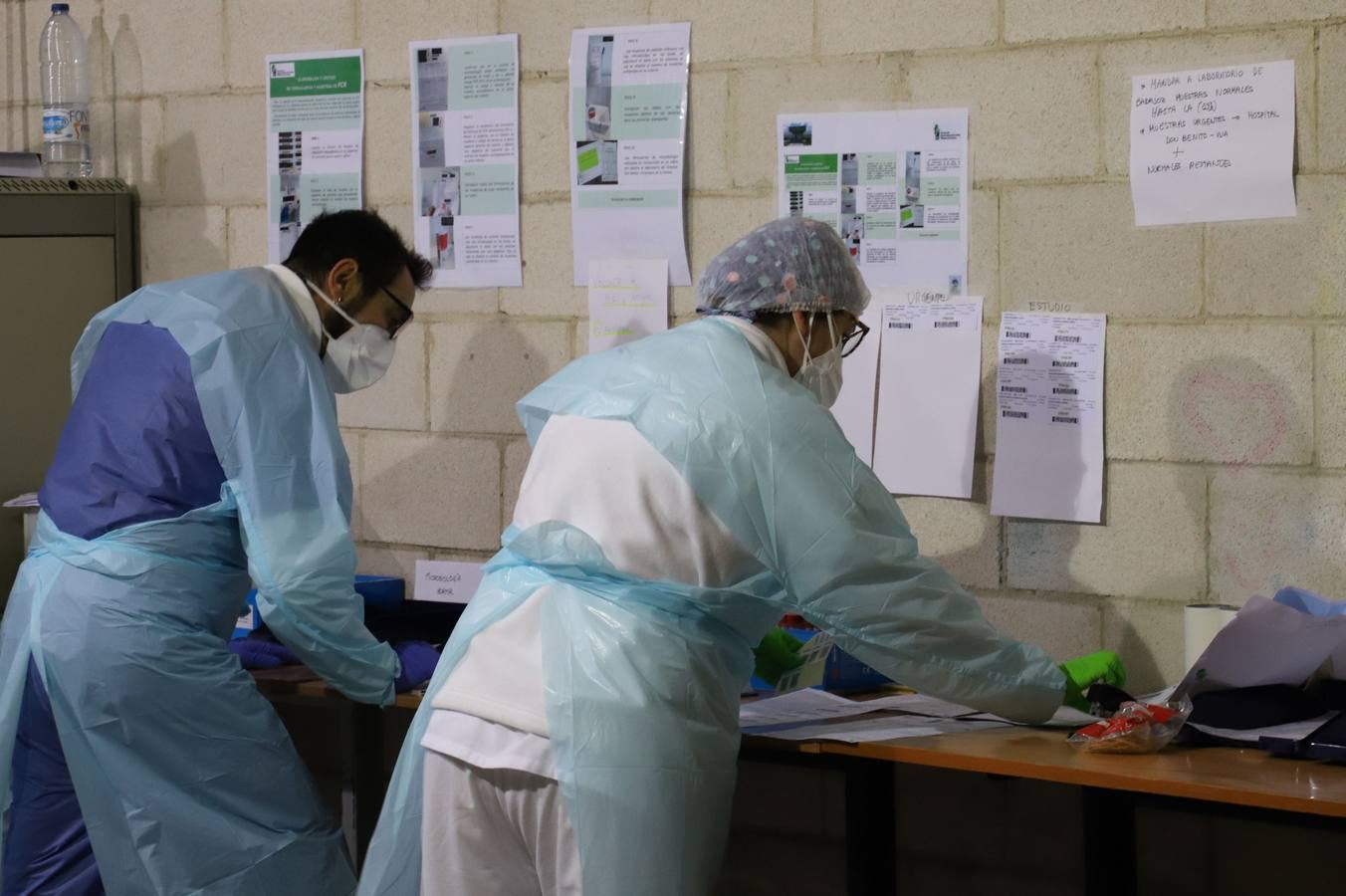 Las pruebas se realizan en el punto autocovid ubicado en uno de los pabellones de Feval