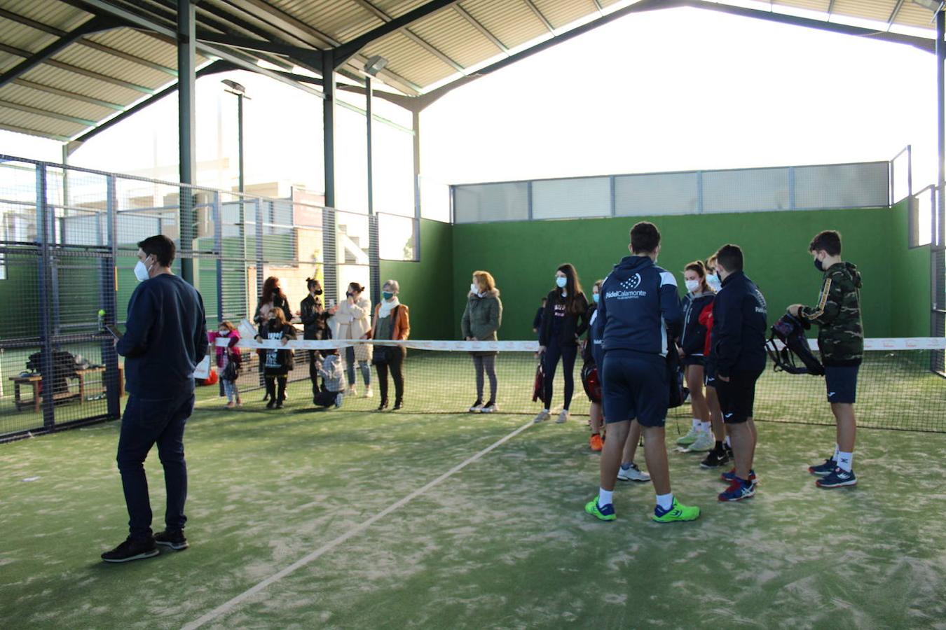 Algunos patrocinadores y vecinos del pueblo no quisieron perderse la clausura llevada a cabo por la mañana