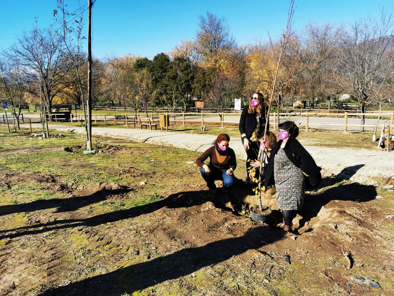 Fotos: El Rincón Veratísima reconoce y reivindica la labor de la mujer en el mundo rural