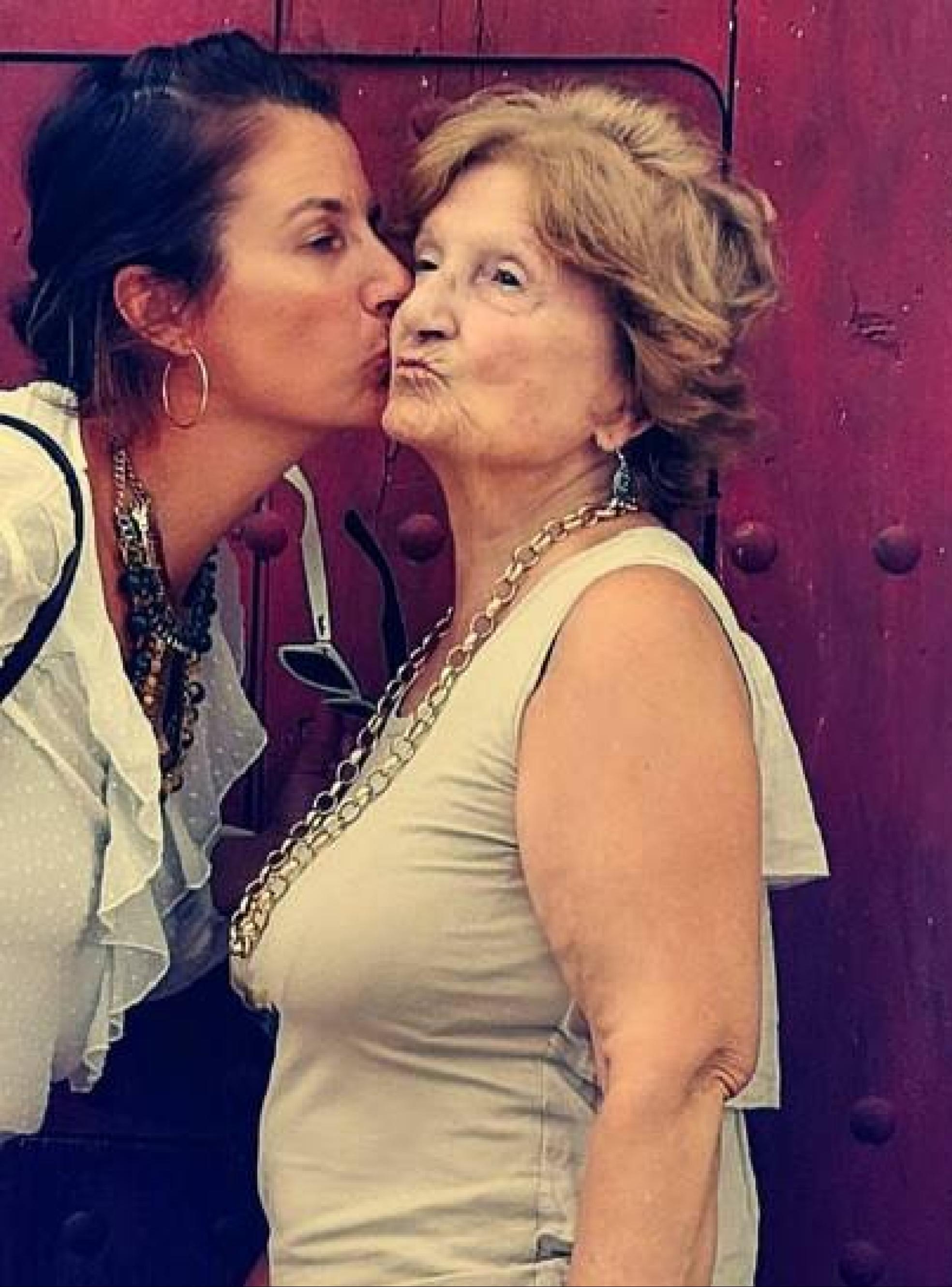 Conchita Luceño con su madre, Valeria Julián. 