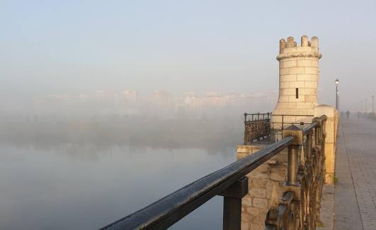 Despertando en la niebla.