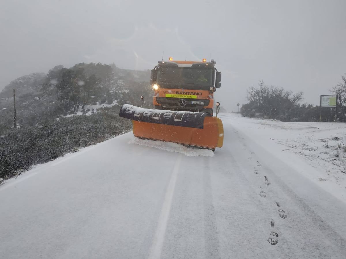 Nieve en Carretera Navezuela-Berzocana