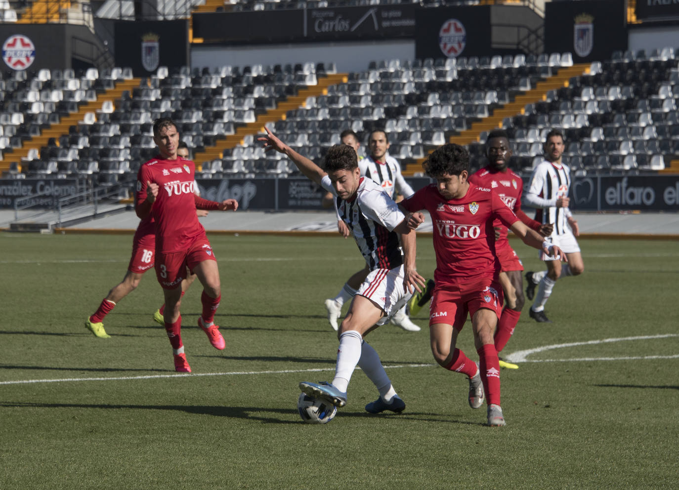 Fotos: Victoria del CD Badajoz ante el Socuéllamos